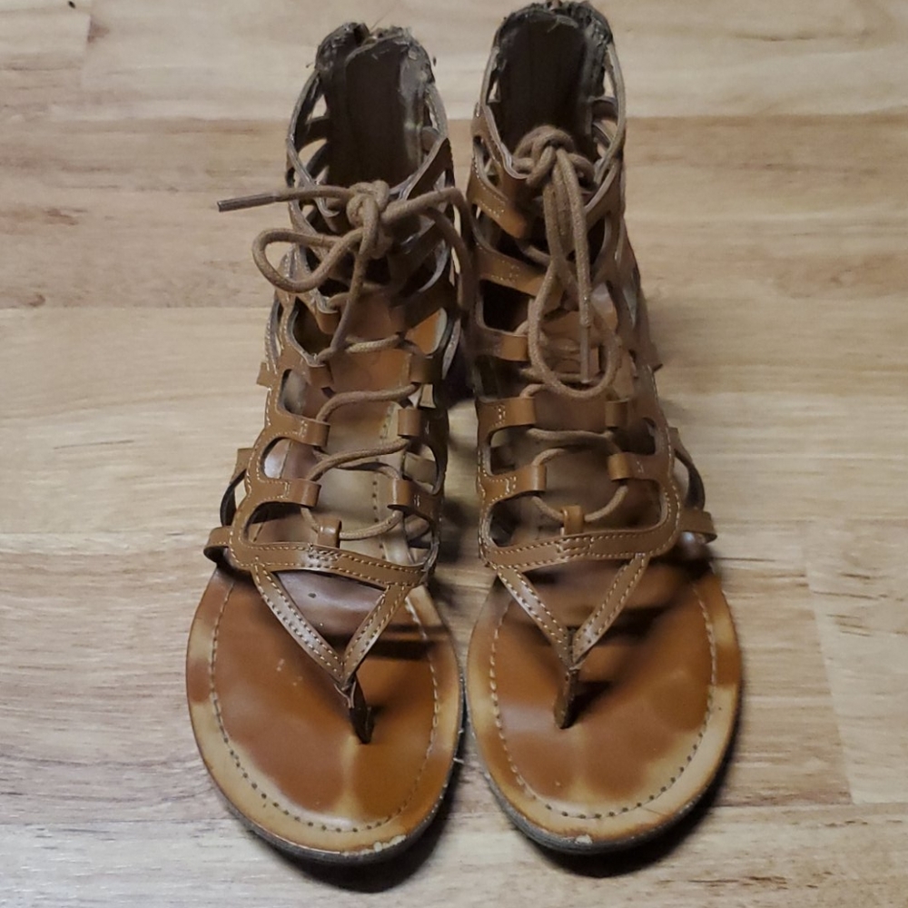 Sandals - Picture 2 of 4